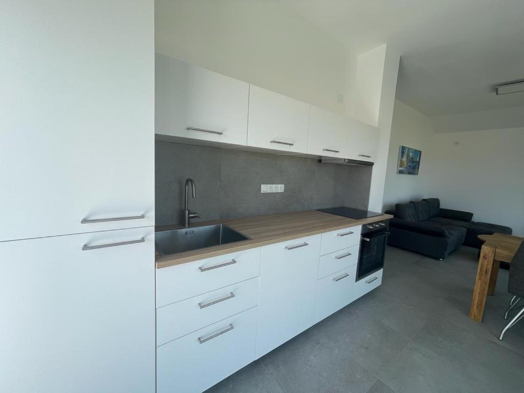 Velebit View Apartment Vir Exterior foto